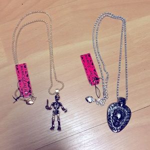 (2) Betsy Johnson necklaces ⭐️⭐️